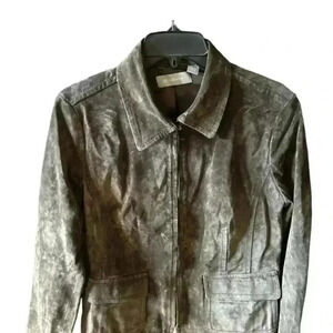 Liz Claiborne size large suede jacket‎ NWOT. Fully lined. Patch pockets, zipper.